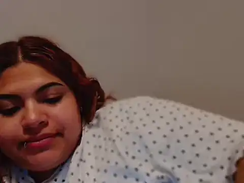 Snapshot of HannyKooper chatting on 04/13/26, 09:41 HannyKooper online show from 04/13/26, 09:41