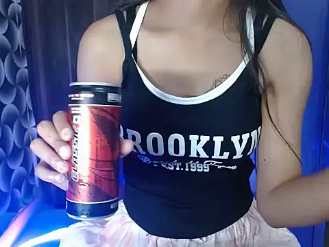 Snapshot of Nora81 chatting on 04/05/26, 05:41 Nora81 online show from 04/05/26, 05:41