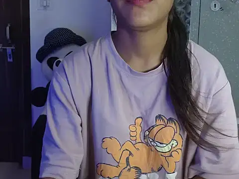 Nora81 online show from 04/17/26, 08:33