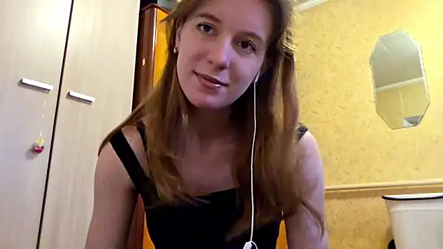 DonnaKuc online show from 04/09/26, 06:19