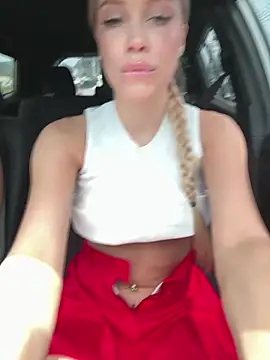 Girl-Mia online show from 05/10/26, 04:49