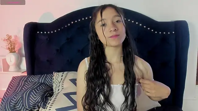 Honney Bunny18 online show from 04/04/26, 02:34