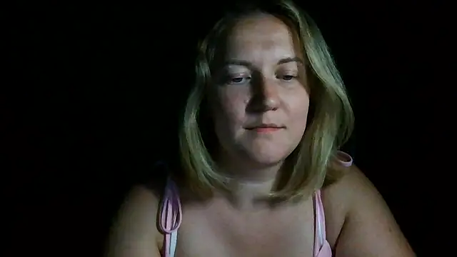 TinaKittyX online show from 07/04/26, 09:52