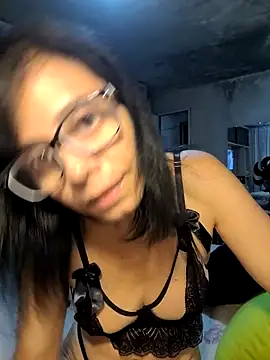 Snapshot of Cristotoza chatting on 04/19/26, 02:12 Cristotoza online show from 04/19/26, 02:12