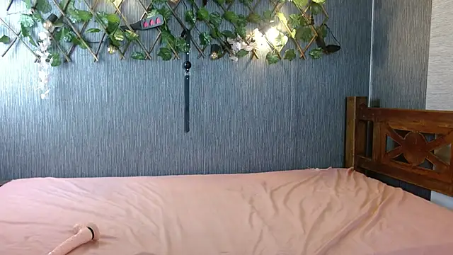 skinny hot girls hard online show from 04/24/26, 02:24