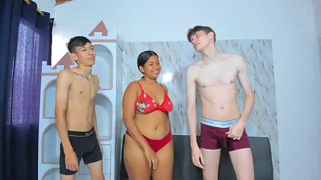 playhouse couple online show from 04/08/26, 02:51