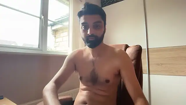 Snapshot of priyxh chatting on 06/03/26, 10:05 priyxh online show from 06/03/26, 10:05