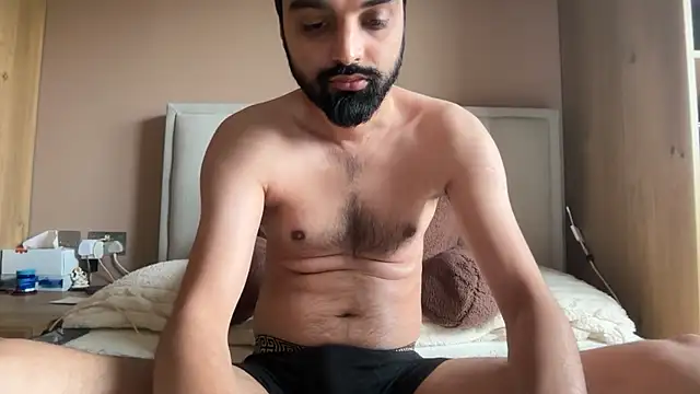 Snapshot of priyxh chatting on 06/06/26, 12:43 priyxh online show from 06/06/26, 12:43