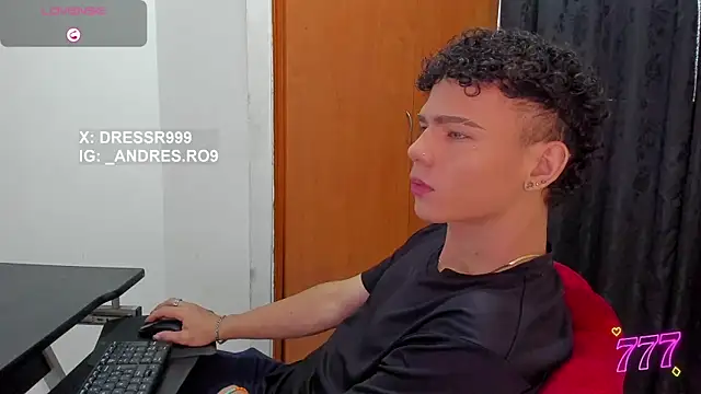 Snapshot of sebascuterouss chatting on 06/09/26, 02:40 sebascuterouss online show from 06/09/26, 02:40