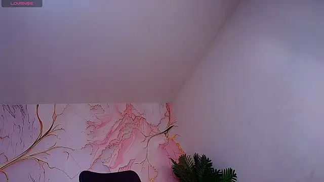 cherry latiinn19 online show from 05/01/26, 11:37