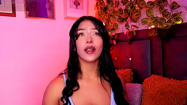 Snapshot of Alisse_Storm chatting on 05/10/26, 03:32 Alisse Storm online show from 05/10/26, 03:32