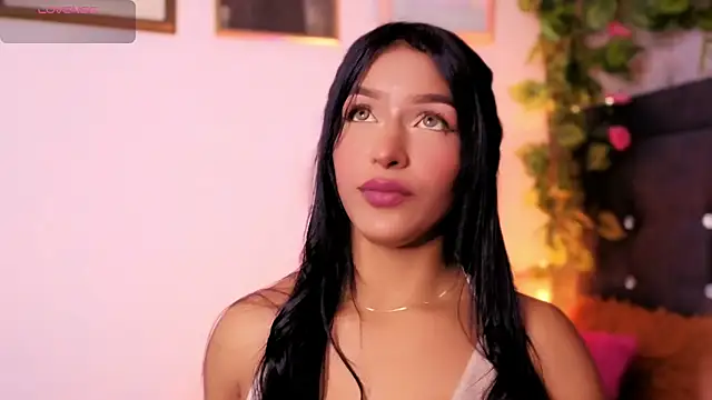 Alisse Storm online show from 04/13/26, 12:42