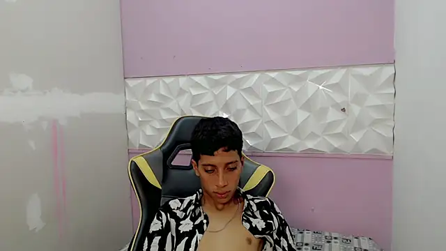 Snapshot of Yei_lee_ chatting on 04/03/26, 04:52 Yei lee online show from 04/03/26, 04:52