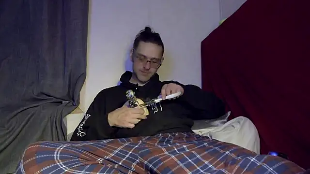 barebearstudio online show from 05/12/26, 08:32