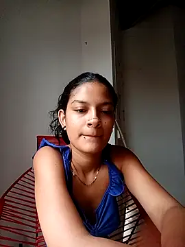 Snapshot of Lyra_Siren chatting on 04/21/26, 11:39 Lyra Siren online show from 04/21/26, 11:39