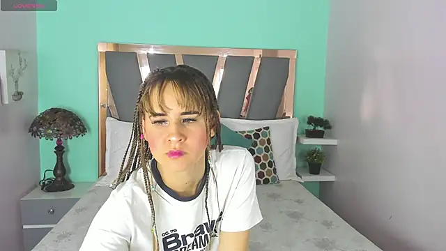 Alina Valmont online show from 05/08/26, 02:32