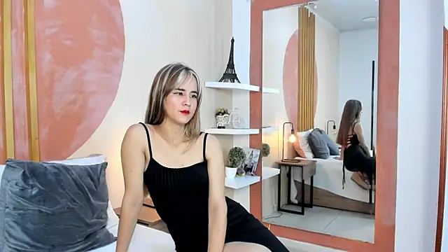 Alina Valmont online show from 07/10/26, 02:06