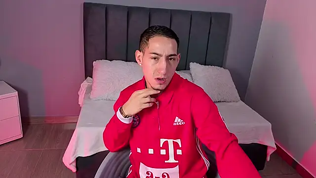 jhan vassilis online show from 04/10/26, 06:42