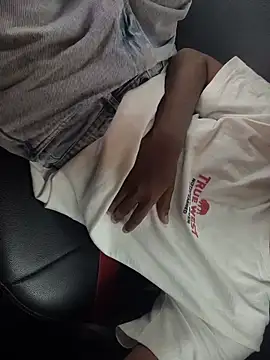 jiwoox online show from 04/04/26, 09:27