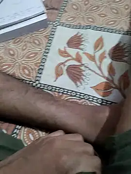 Snapshot of Daddy_004__ chatting on 04/02/26, 06:42 Daddy 004 online show from 04/02/26, 06:42