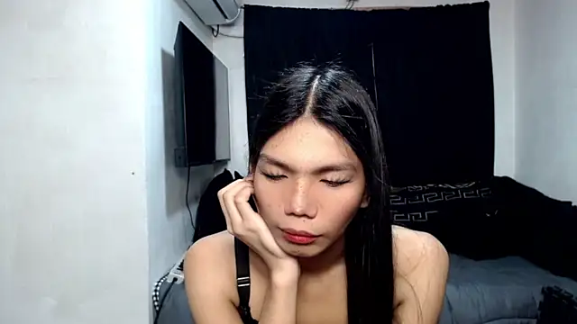 hikarilust23xx online show from 04/17/26, 06:00