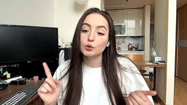 Marry Stritteded online show from 04/06/26, 02:18