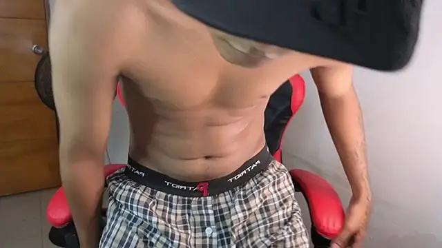 Snapshot of darknigthx chatting on 04/12/26, 02:26 darknigthx online show from 04/12/26, 02:26