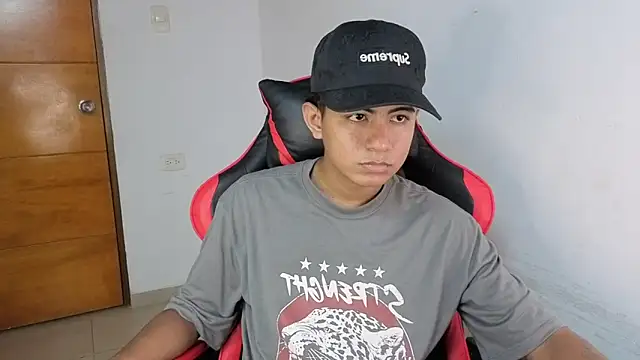 Snapshot of darknigthx chatting on 04/09/26, 03:52 darknigthx online show from 04/09/26, 03:52