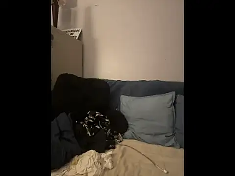 Snapshot of JRNBLU44 chatting on 04/06/26, 08:26 JRNBLU44 online show from 04/06/26, 08:26