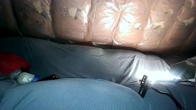 Snapshot of JRNBLU44 chatting on 04/14/26, 06:24 JRNBLU44 online show from 04/14/26, 06:24