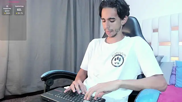 Alessandro Abruzzo online show from 04/13/26, 03:10