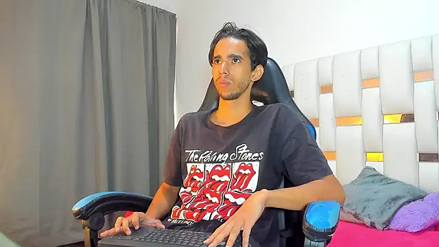 Alessandro Abruzzo online show from 04/10/26, 01:07