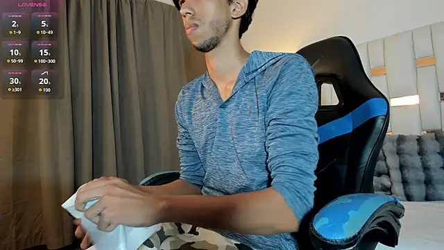 Alessandro Abruzzo online show from 04/08/26, 12:06