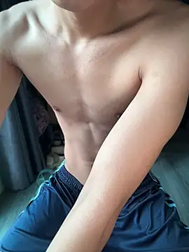 tuanhip online show from 04/10/26, 09:16