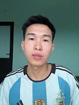 tuanhip online show from 04/05/26, 03:02