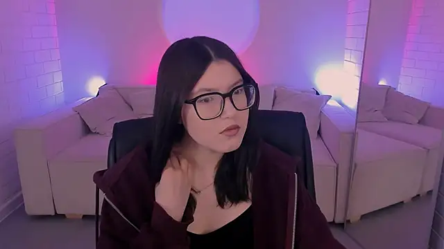 Snapshot of JennyGibson chatting on 04/09/26, 05:09 JennyGibson online show from 04/09/26, 05:09