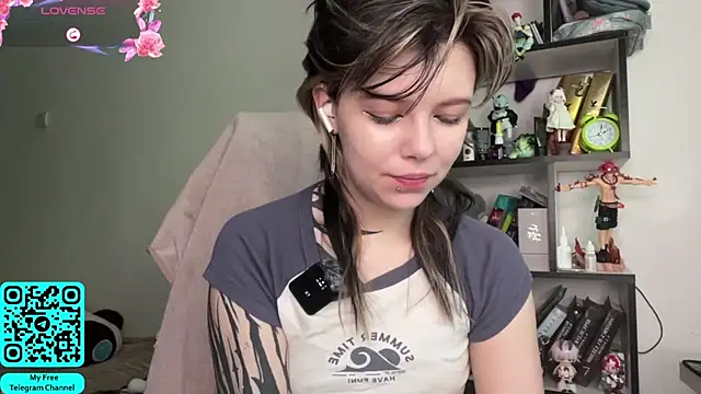 MadalynNosel online show from 06/10/26, 07:09