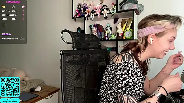 MadalynNosel online show from 05/13/26, 07:04