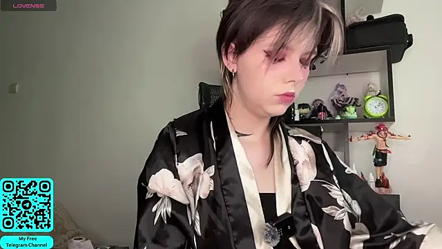 MadalynNosel online show from 07/04/26, 07:04