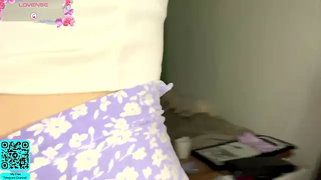 MadalynNosel online show from 05/26/26, 07:06