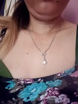 Snapshot of Bristy_BigBoobs chatting on 04/12/26, 03:10 Bristy BigBoobs online show from 04/12/26, 03:10