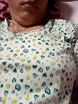 Snapshot of Bristy_BigBoobs chatting on 04/06/26, 05:25 Bristy BigBoobs online show from 04/06/26, 05:25