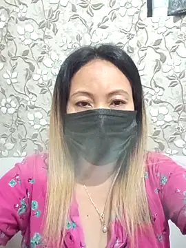 Bristy BigBoobs online show from 04/15/26, 03:49