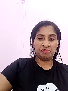 SofiaMendez1  online show from 04/23/26, 03:35