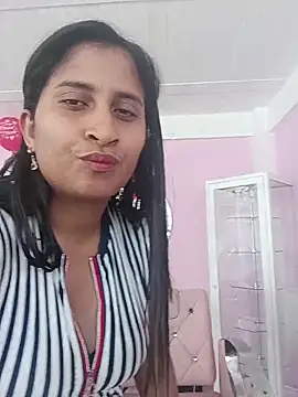 SofiaMendez1  online show from 05/13/26, 02:57
