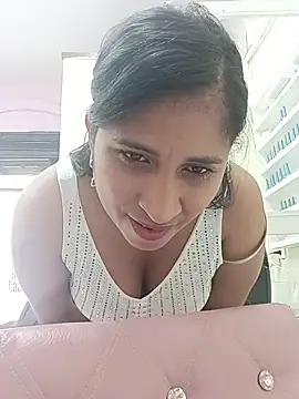 SofiaMendez1  online show from 06/25/26, 05:40