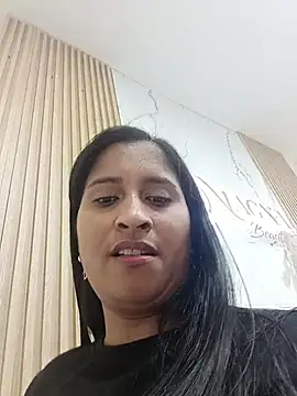 SofiaMendez1  online show from 06/23/26, 09:24