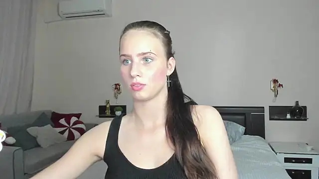 LoveBettie online show from 06/09/26, 02:29