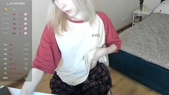 MiaKimiko online show from 05/21/26, 02:20
