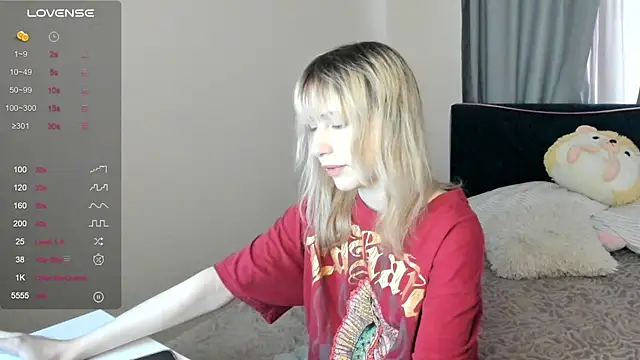 MiaKimiko online show from 05/22/26, 01:03